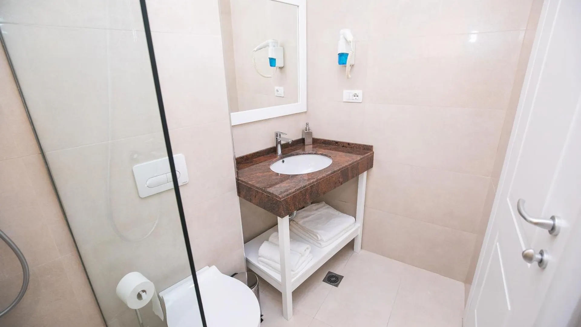 Hotel Elior Tirana Albania