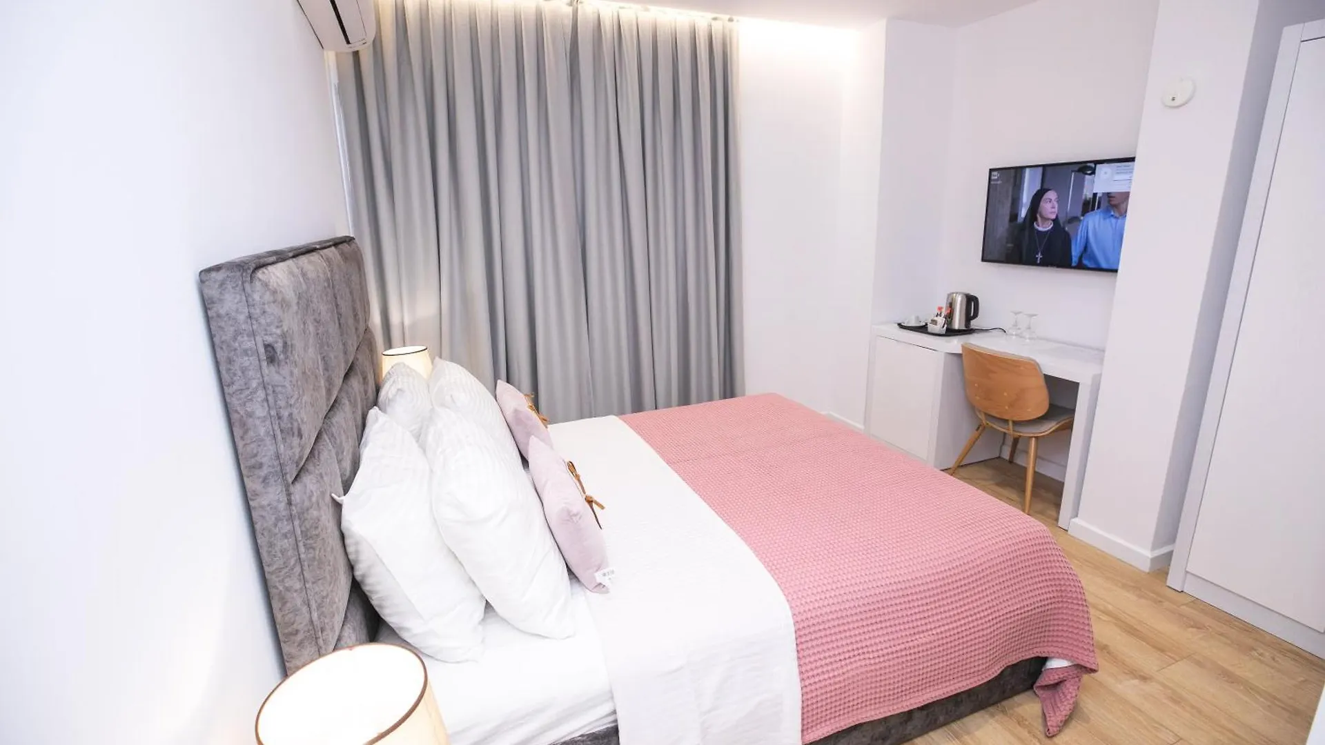 Hotel Elior Tirana 3*,  Albania